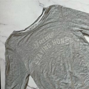 Wildfox US S Grey “J’aime Staying Home” Pullover (Note: Faded Graphic)